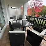 Appartement Dans Residence Au Calme